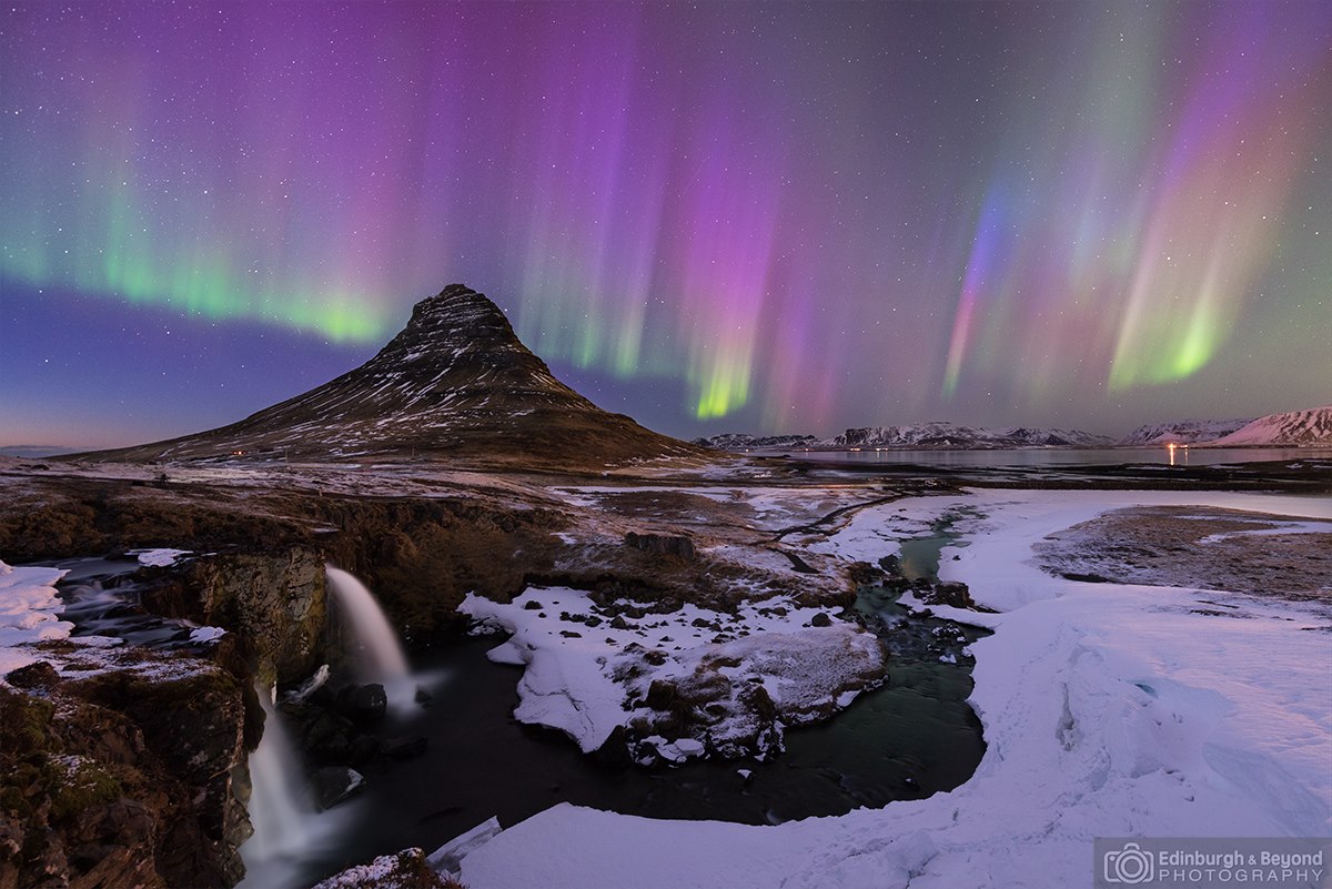 Aurora Borealis: Kirkjufell Mountain, Iceland