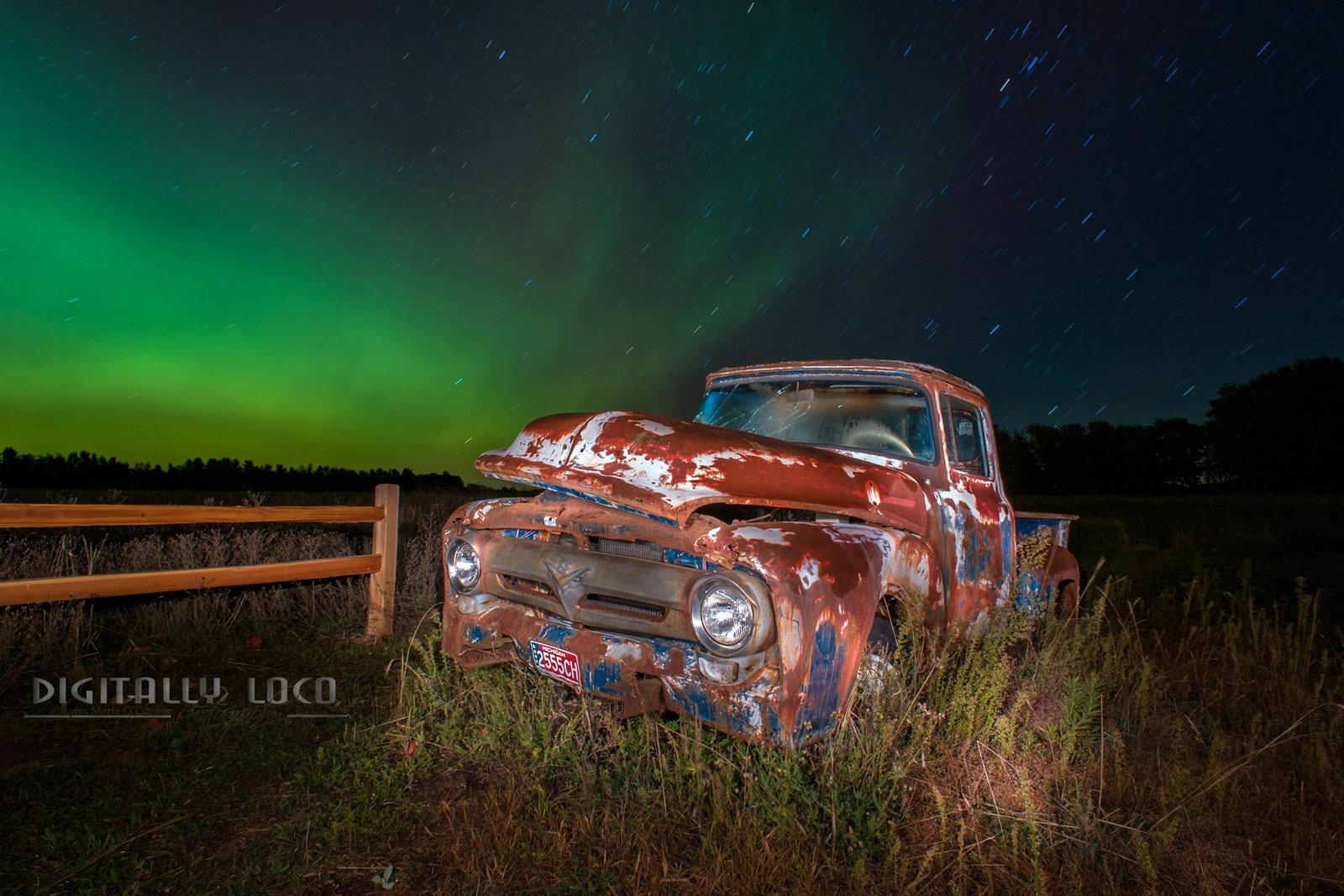 Aurora Borealis near Bear Lake, Michigan tonight.