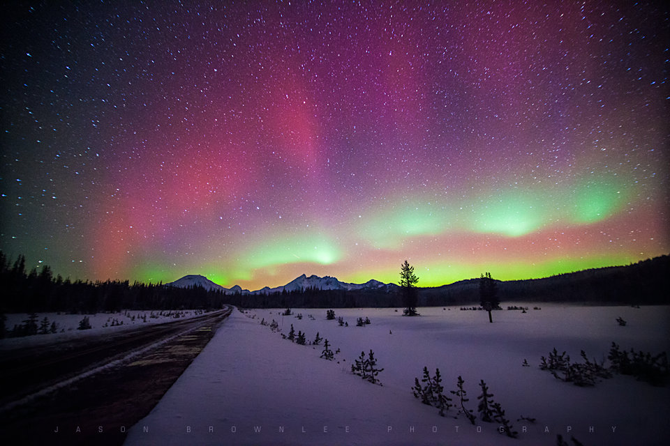 Aurora Borealis Central Oregon Cascade Mountains