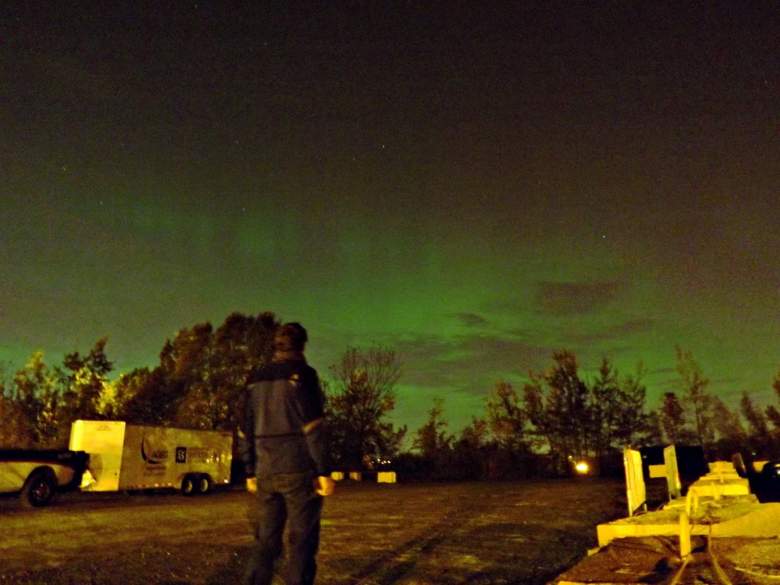 Simon Escalle	https://www.facebook.com/sescalle	00h15, October 2, Sherbrooke. Despite the light pollution and some clouds. Thank you very much !