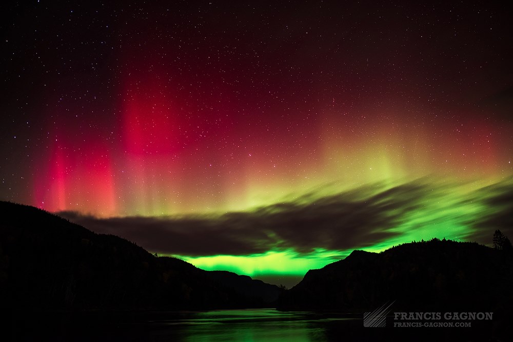 Aurora Borealis in Parc national de la Jacques-Cartier, Quebec, Canada